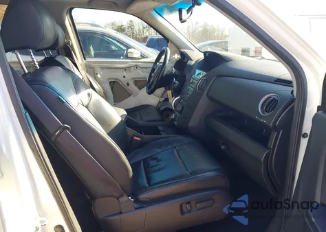 2011 Honda Pilot Touring from USA, damaged, VIN 5FNYF4H99BB058043